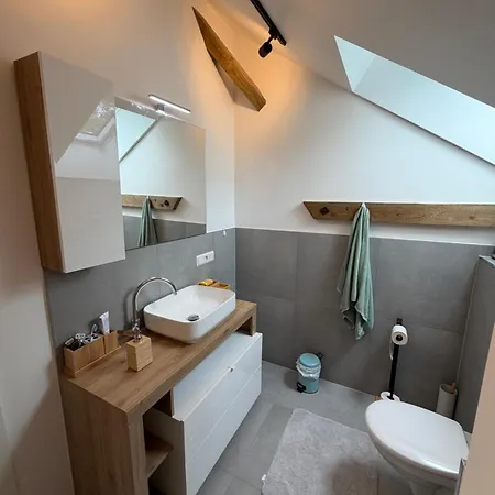 Apartment Fully Renovated 60m2 Next To The Sea *